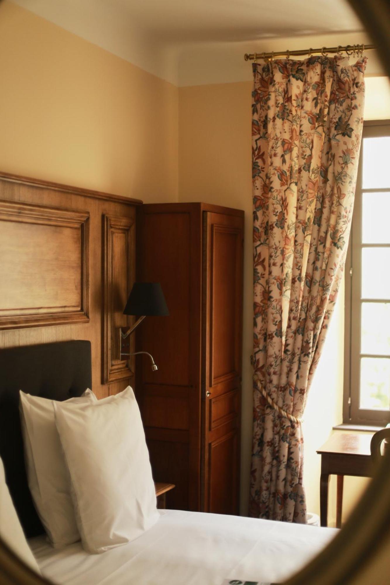 Hotel-restaurant Le Manoir De Montesquiou Hotel